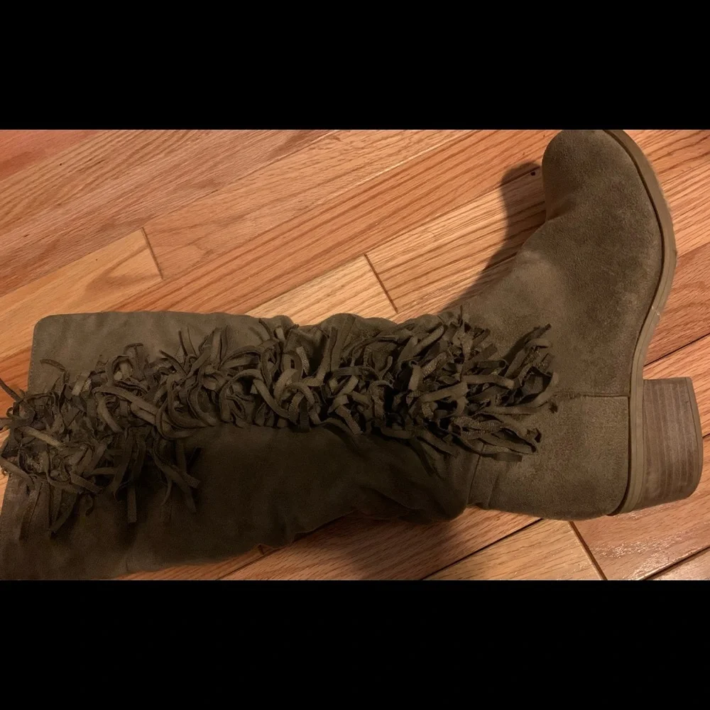 Fringe boots - Picture 4 of 5